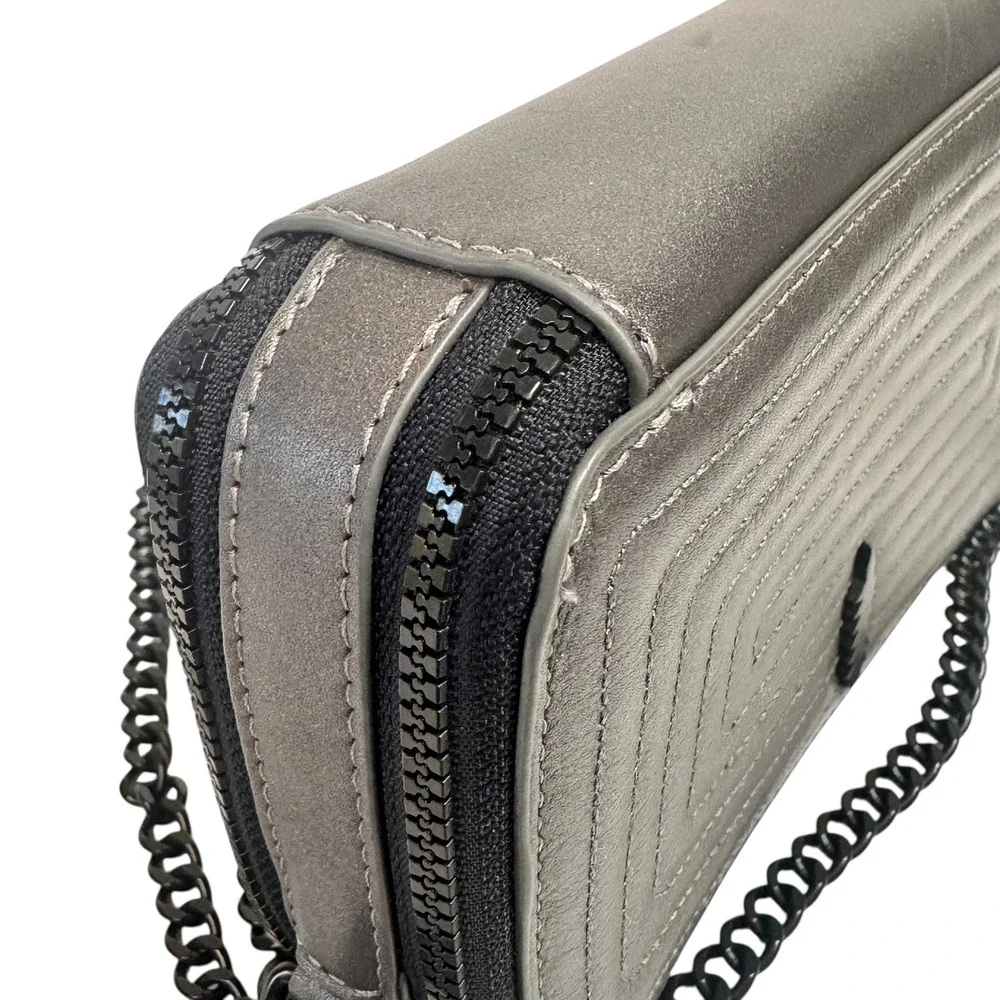 NWOT Thacker‎ Womens Wallet on Black Chain Crossbody Leather Quilted Gray Zip